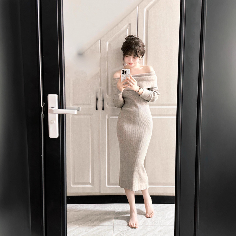 Gentle and Mature Style Autumn and Winter One-Shoulder Slim Off-Shoulder Knitted Long Dress Girl's Birthday Party Long Dress