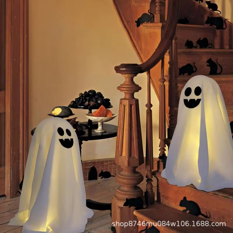 Nuevos productos transfronterizos Decoración de Halloween Decoración de Halloween fantasma y operación de batería de luz ensamble Paquete de Halloween fantasma