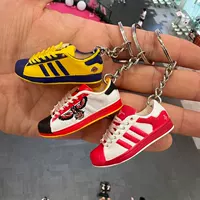 Adidas, брелок, подарок на день рождения