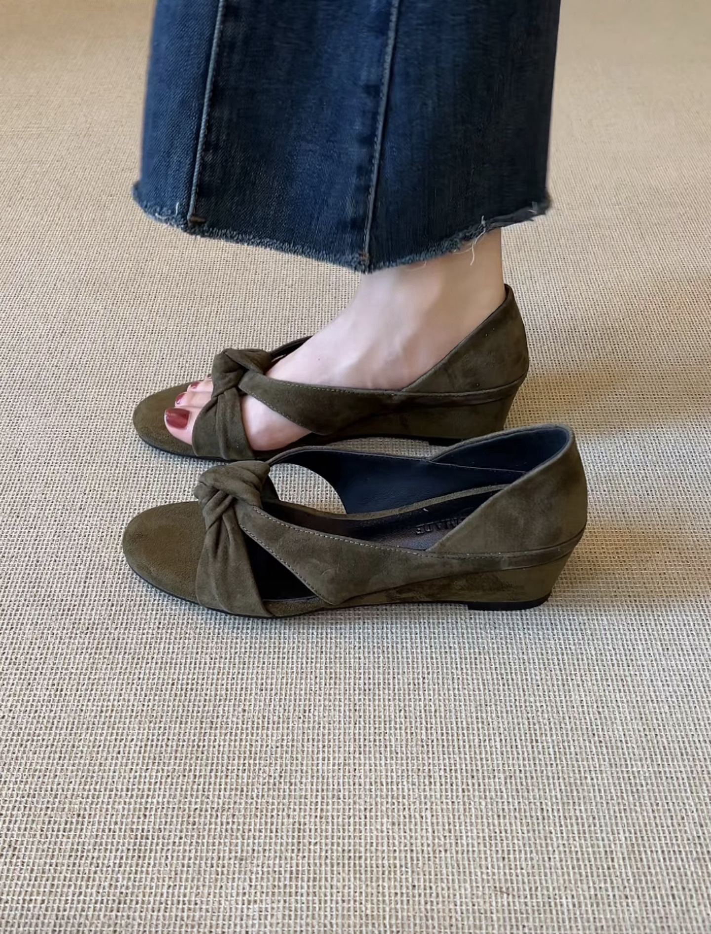 Sandal cao gót nữ hở mũi dây buộc chéo da lộn phong cách La Mã — màu nâu chi tiết 6
