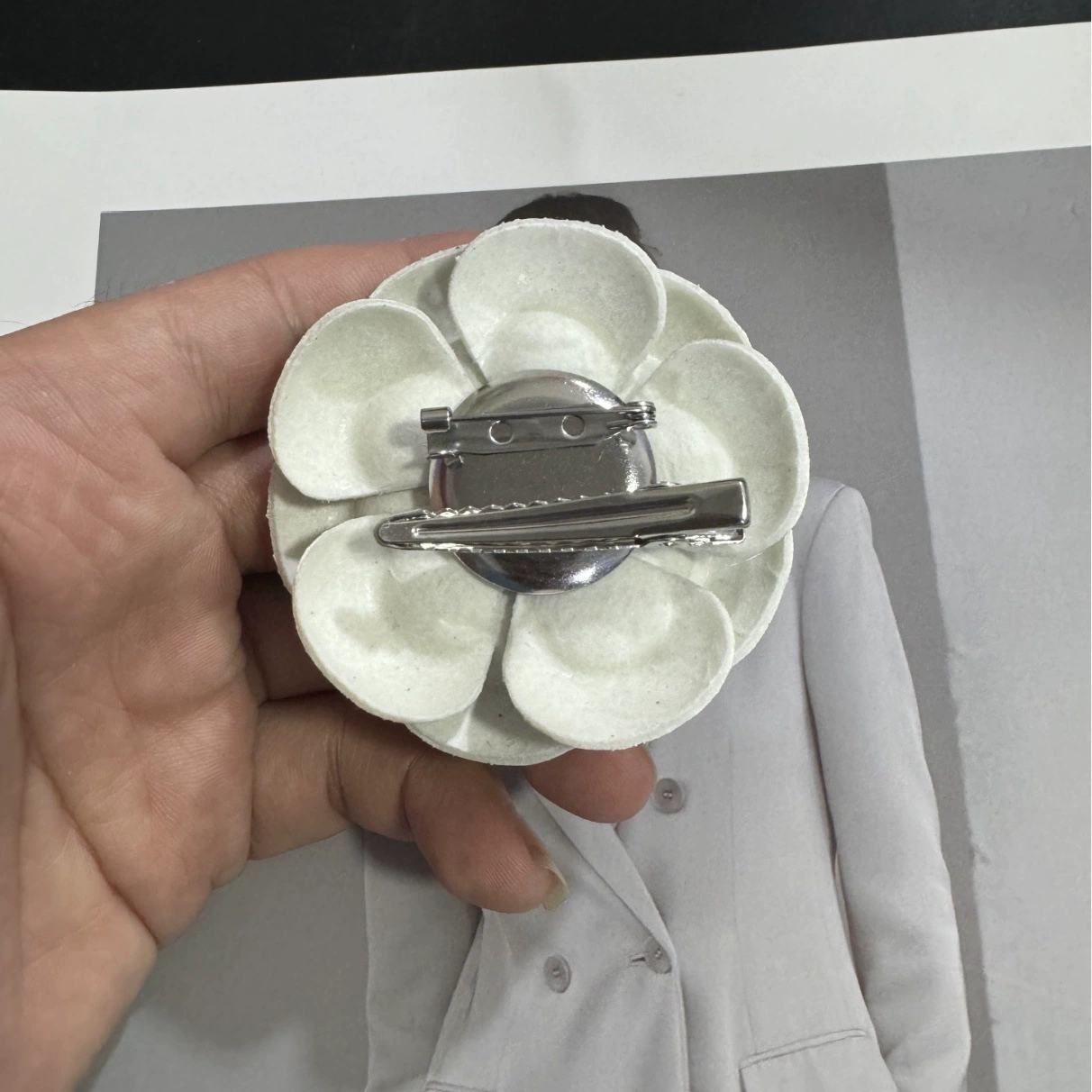 Elite silk mountain tea, accessory, brooch, lock, 6.1cm, flowered, flower decoration