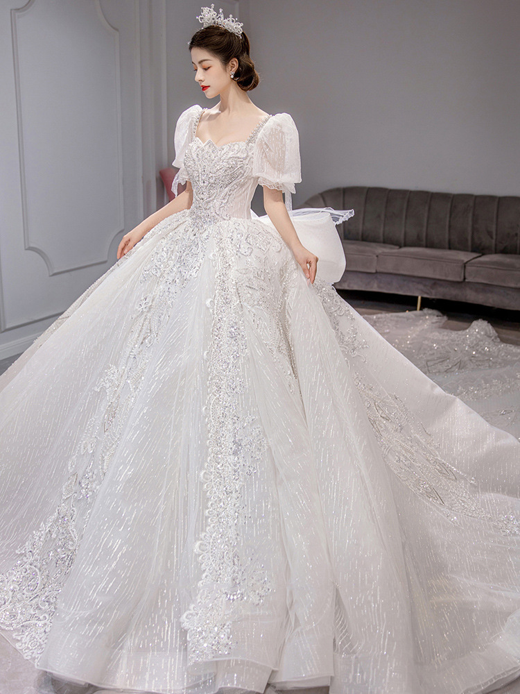 Nuevo vestido de novia 2026 para novias, estilo francés, talla pequeña, vintage, talla grande, súper mágico, estilo Hepburn, vestido de novia con cola larga.