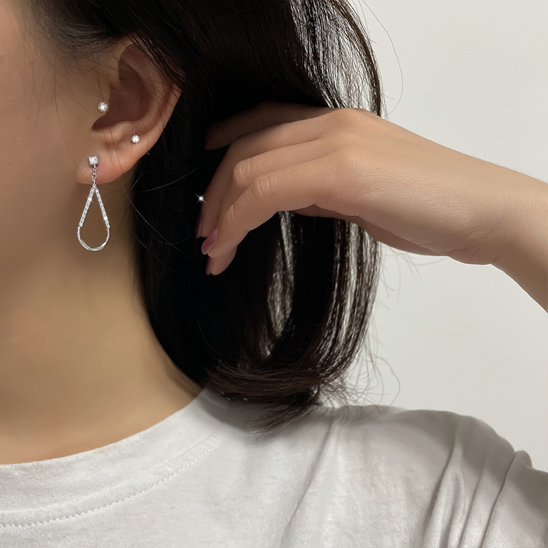 1 Piece Simple Style Water Droplets Copper Hollow Out Inlay Zircon Drop Earrings display picture 5