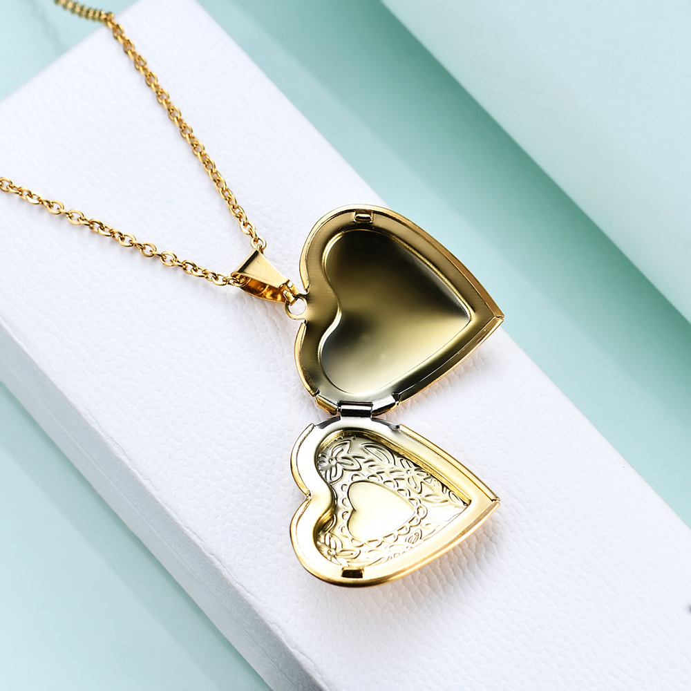 Daily Occasion 1 Piece Fashion Heart Shape Titanium Steel Pendant Necklace
