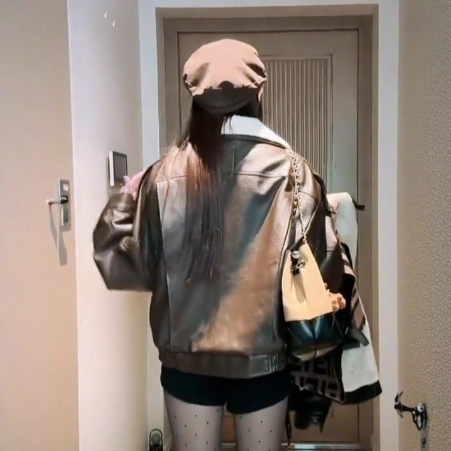 Winter New Casual Fashion Pu Leather Jacket for Women, Thickened Leather Jacket, Cool and Stylish Petite Biker Top