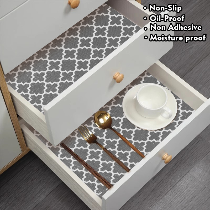 회색 네 잎 클로버