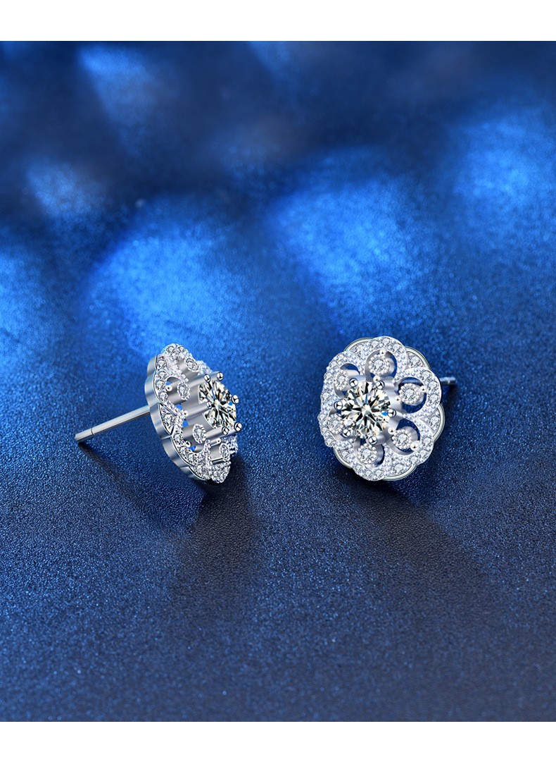 Elegant Flower Sterling Silver Gra Inlay Moissanite Ear Studs display picture 3