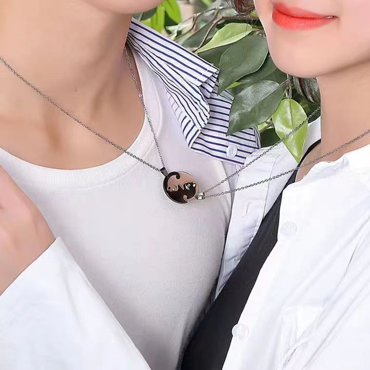 Fashion Heart Shape Cat Titanium Steel Pendant Necklace_colorza_1