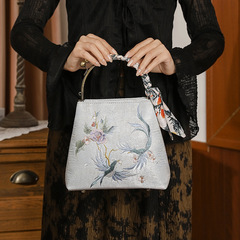 Embroidered handbag, ancient-style cheongsam banquet handbag, silk scarf embroidered small square bag