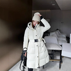 2025年秋冬Mon*款系带收腰滑雪服90白鹅绒连帽蒙口羽绒服女中长款