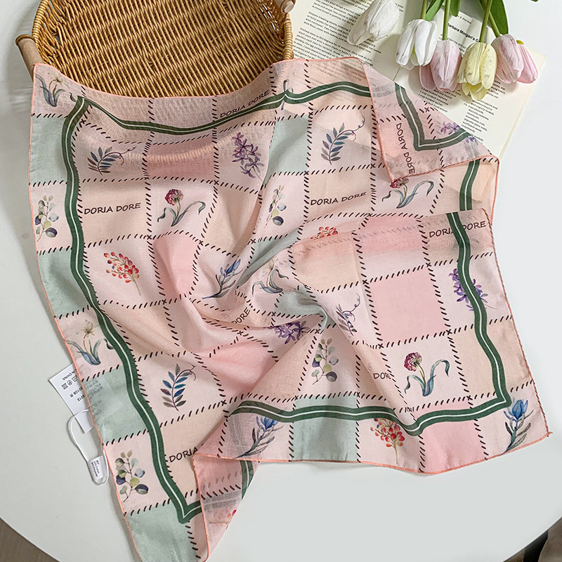 Pañuelo floral, estilo pastoral femenino de verano, nuevo estilo, bufanda fresca, bufanda de seda, bufanda cuadrada pequeña, bufanda de cuello de sentido avanzado
