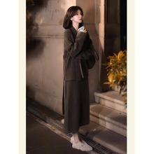 7568入秋穿搭一整套法式独特别致高级感超好看开衫针织连衣裙套装