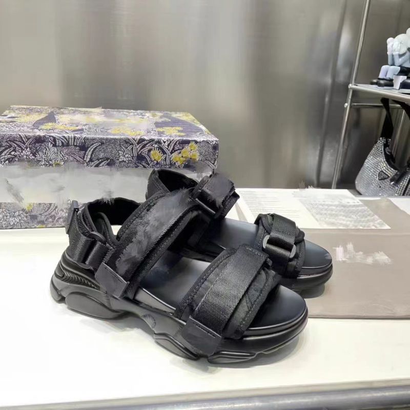 D家拖鞋女外穿2025新款沙滩运动老爹增高厚底松糕底魔术贴 休闲拖|undefined