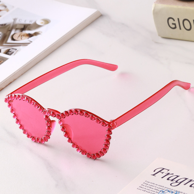 Nuevos productos transfronterizos puntuales manuales gafas de sol coloridas SUNGLASSES gafas de sol de fiesta gafas de moda personales para mujeres