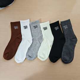 诸暨四季款高筒袜子男款秋冬款防臭吸汗运动袜情侣袜子