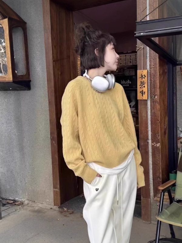 秋冬新款慵懒风保暖麻花毛衣女刺绣宽松百搭休闲圆领纯色针织衫|undefined