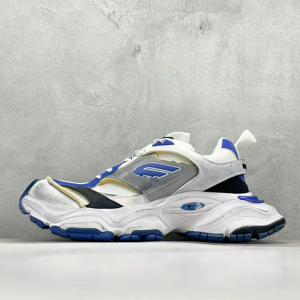 Pure original Paris 11th generation distressed dad shoes, height-increasing thick-soled sneakers, versatile casual shoes for couples, suitable for daily wear and commuting