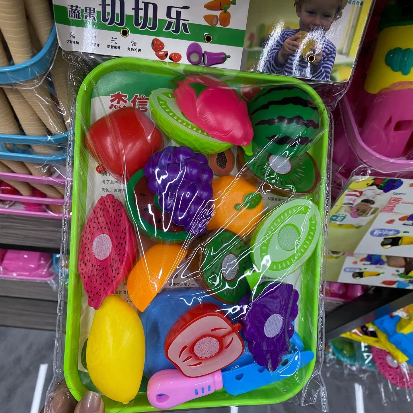 Factory direct tray fruit cutting and music play house children can cut fruits and vegetables kitchen set toy generation