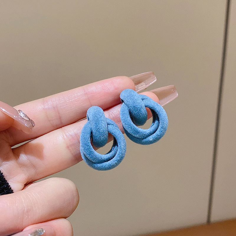 925 silver needle autumn and winter New plush earrings women's retro elegant high sense earrings trendy personalized earrings wholesale