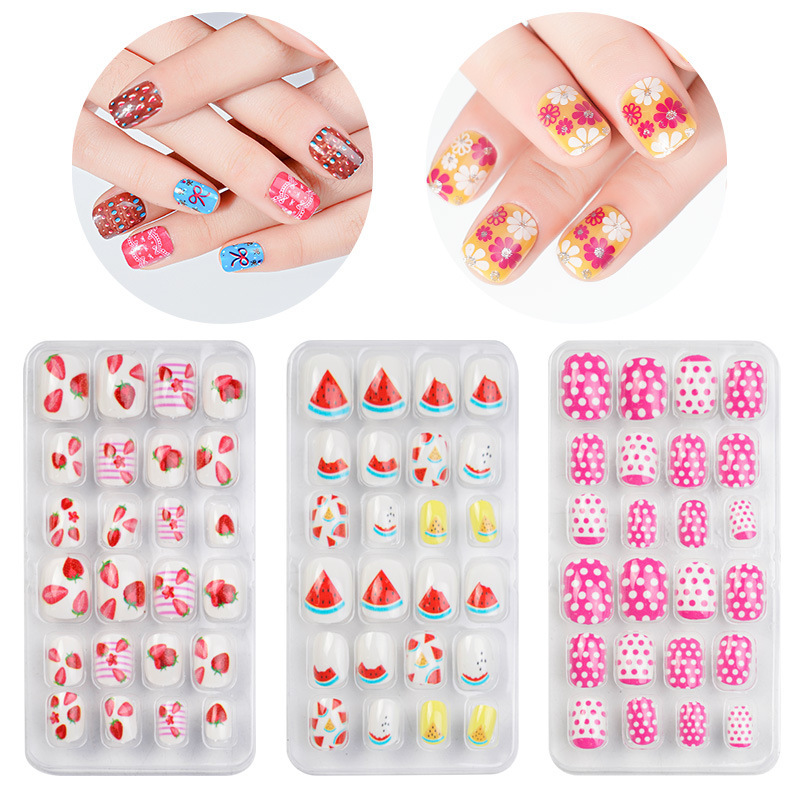 New manicure finished nail piece Children's 24-piece patch cartoon love fake nail detachable wear nail suit