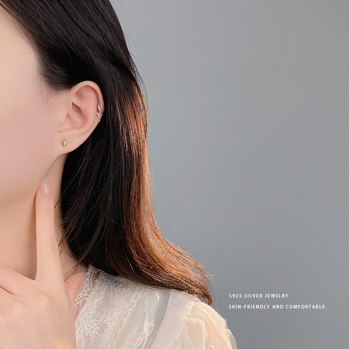 Ganjia S925 sterling silver earrings that don’t need to be picked off when sleeping, simple and elegant, small and exquisite earrings with olive emeralds