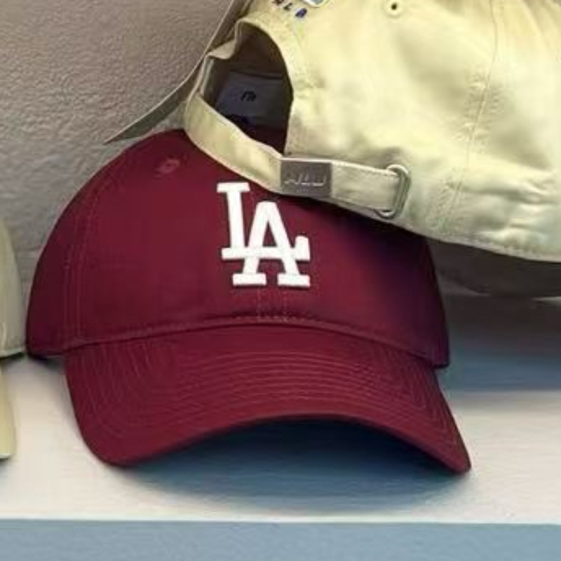 2025 新しい野球帽韓国 MLB 帽子ニューヨークヤンキーズ男性と女性のソフトトップ小さなラベル LA ピークキャップトレンディなブランド|undefined