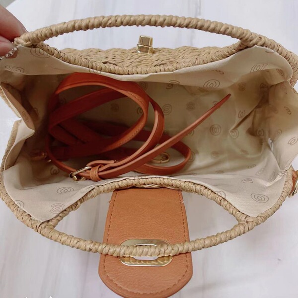 Handheld straw beach bag strap