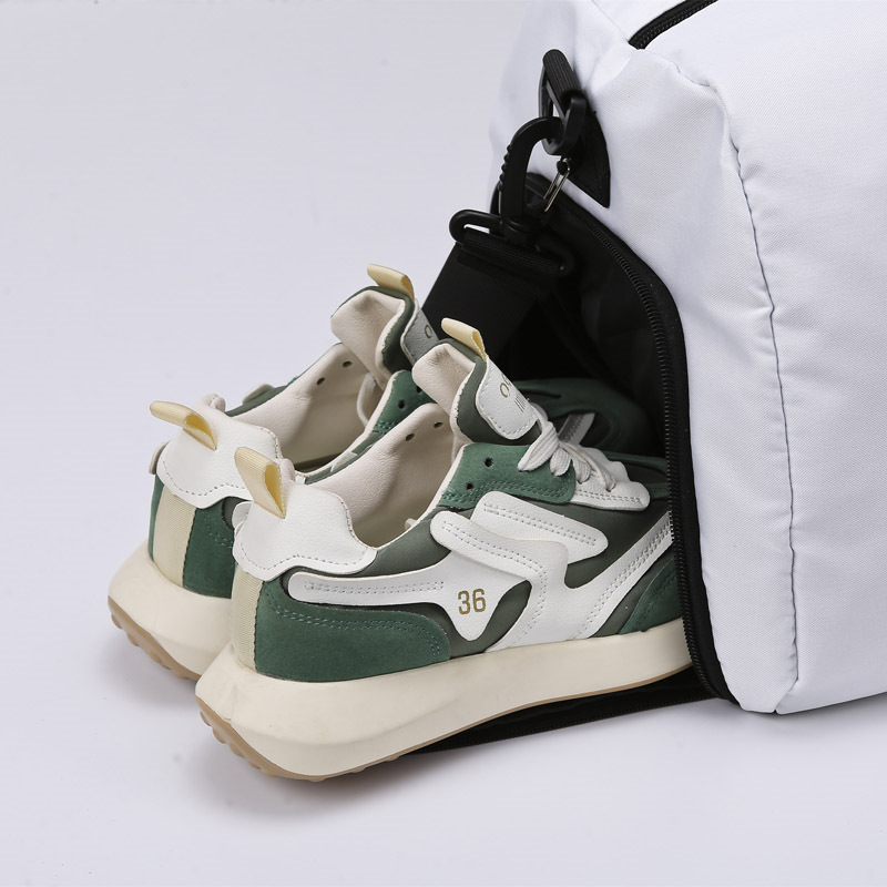 2024 nuevo bolso de viaje de gran capacidad de color de contraste de moda bolso de mano ligero de ocio bolso de deporte de mensajero al por mayor