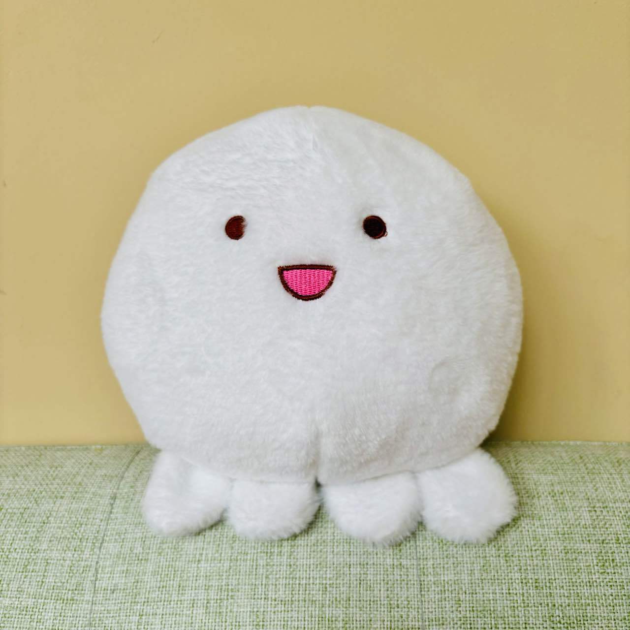 Venta al por mayor máquina de muñeca de 8 pulgadas muñeca de juguete de peluche muñeca boutique máquina de agarre regalo de boda muñeca de oso