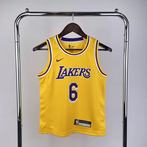 No. 6 Retro