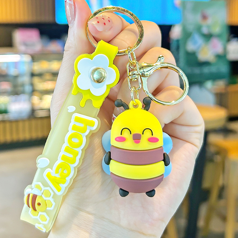 2025 nuevo llavero de abeja de libélula de dibujos animados muñeca de insecto creativo bolso de escuela de estudiante colgante pequeño regalo