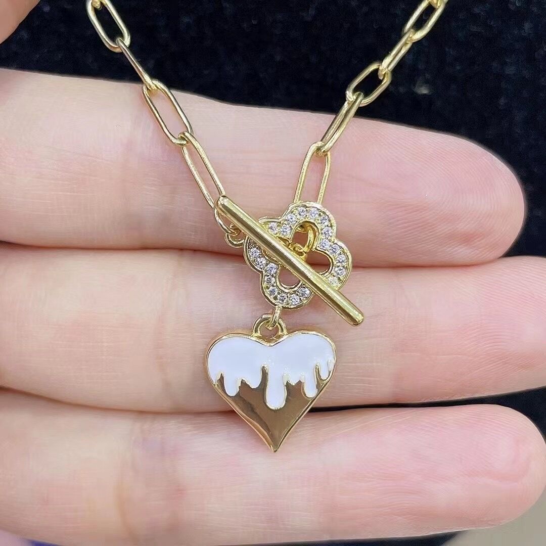 fashion small bee red zircon six petals pendant copper necklace wholesale Nihaojewelry