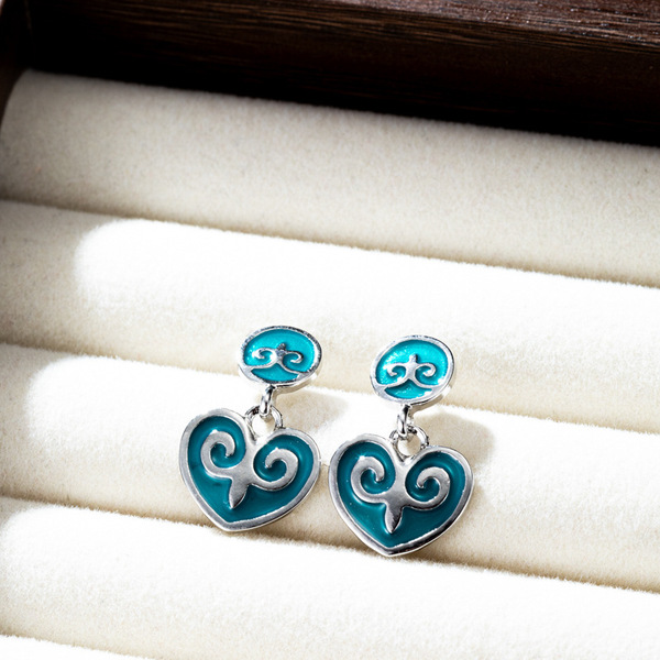 Retro ethnic design earrings