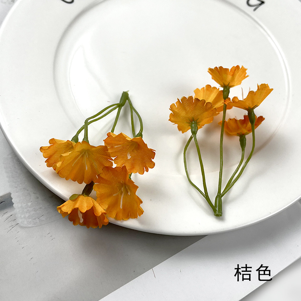 Simulación de flores de hierba no me olvides de las estrellas en el cielo DIY ropa sombrero caja de regalo decoración en el material de tocado de flores de pecho