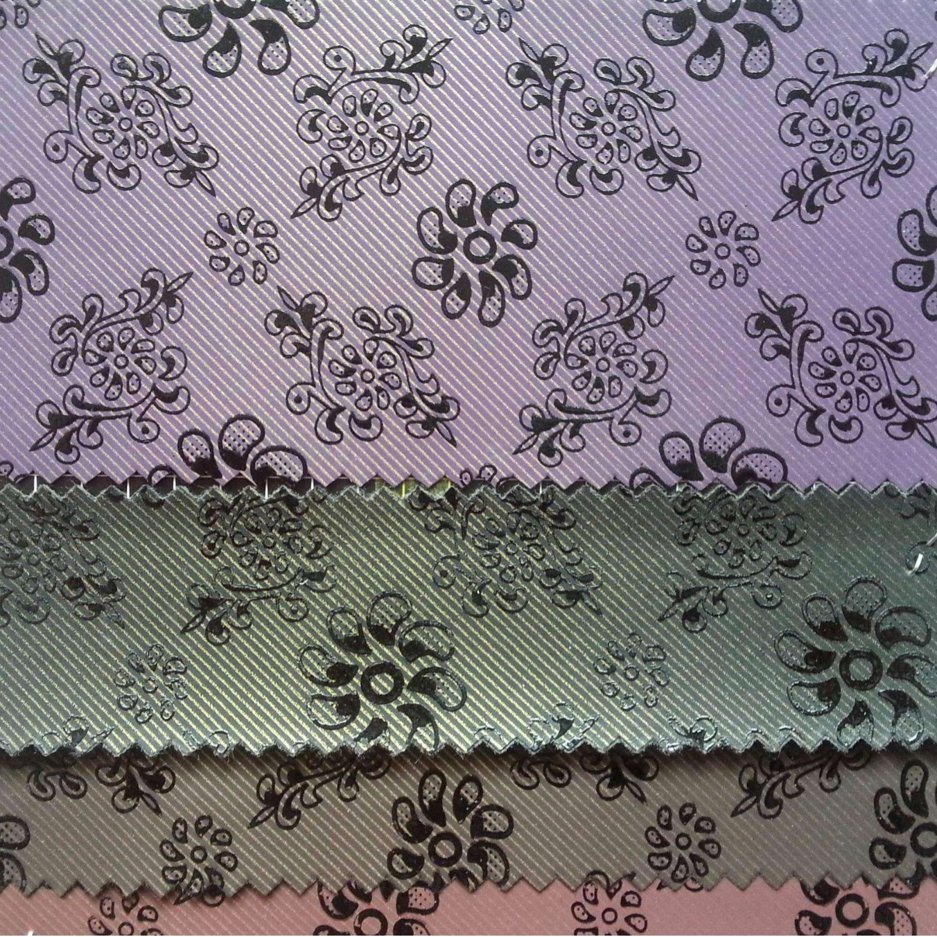 工厂半PU漆皮镜面皮革面料硬软包PVC沙发人造革皮料手袋包装