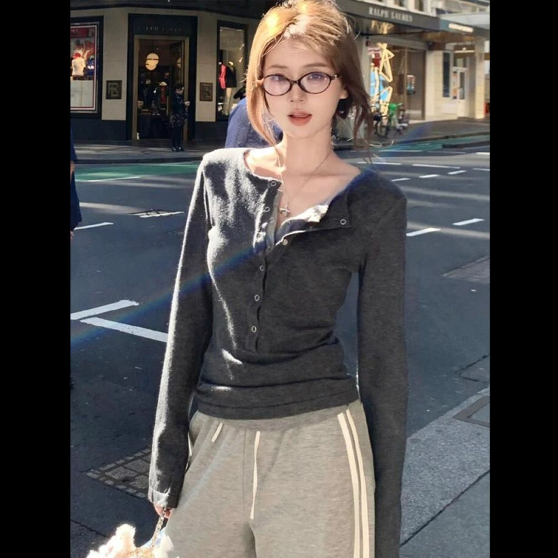 纽扣半开领假两件针织衫上衣排扣显瘦设计感内搭打底衫辣妹短款潮|undefined
