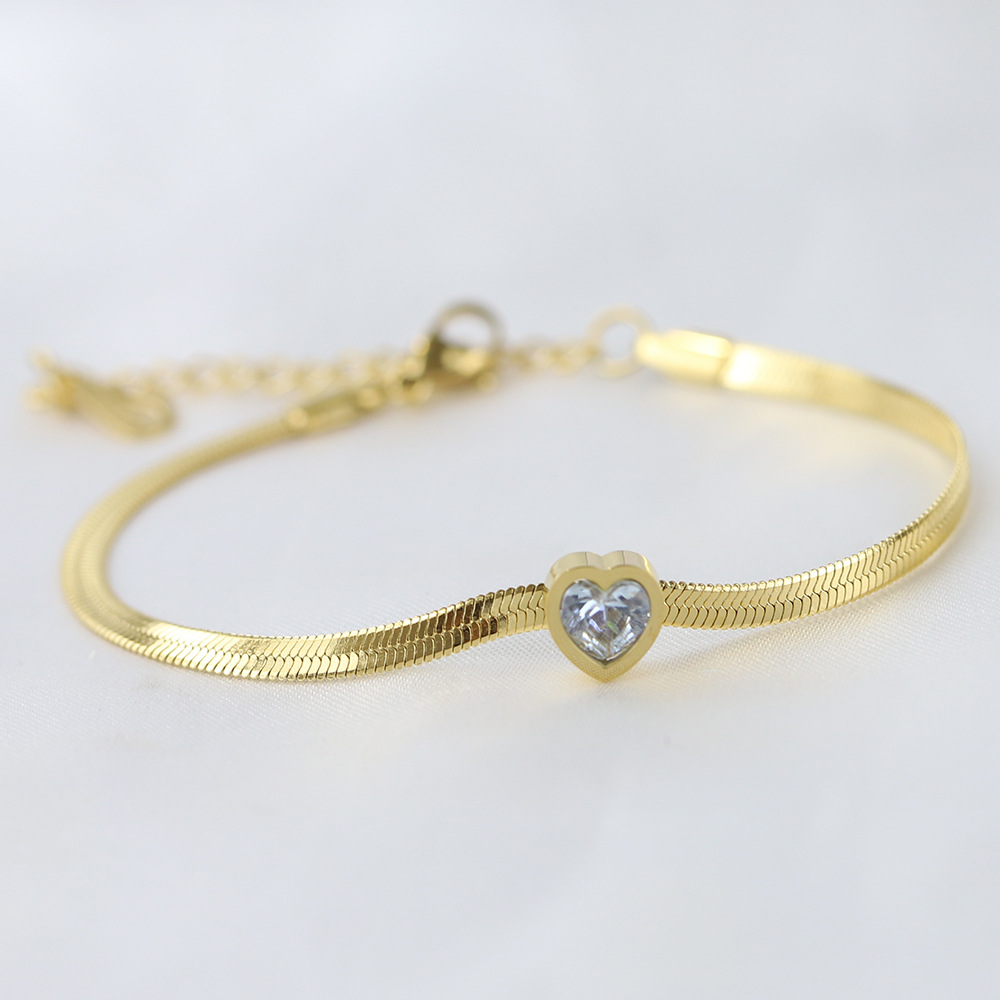 Simple Style Heart Shape Titanium Steel Gold Plated Artificial Rhinestones Bracelets