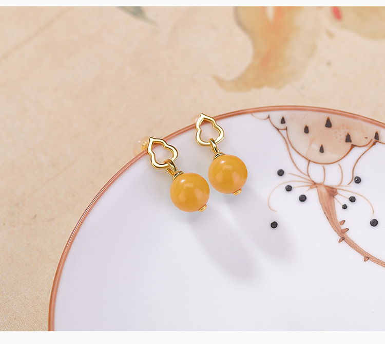 Bông tai bạc S925 mạ vàng đính ngọc mật sáp hình hồ lô tròn đơn giản — Mật ong sáp chi tiết 4