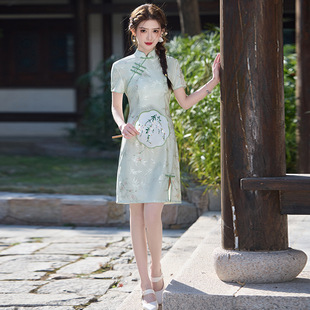 2025 New Spring and Summer Green Cheongsam Improved Young Short Short Single Layer New Chinese Elegant Beauty