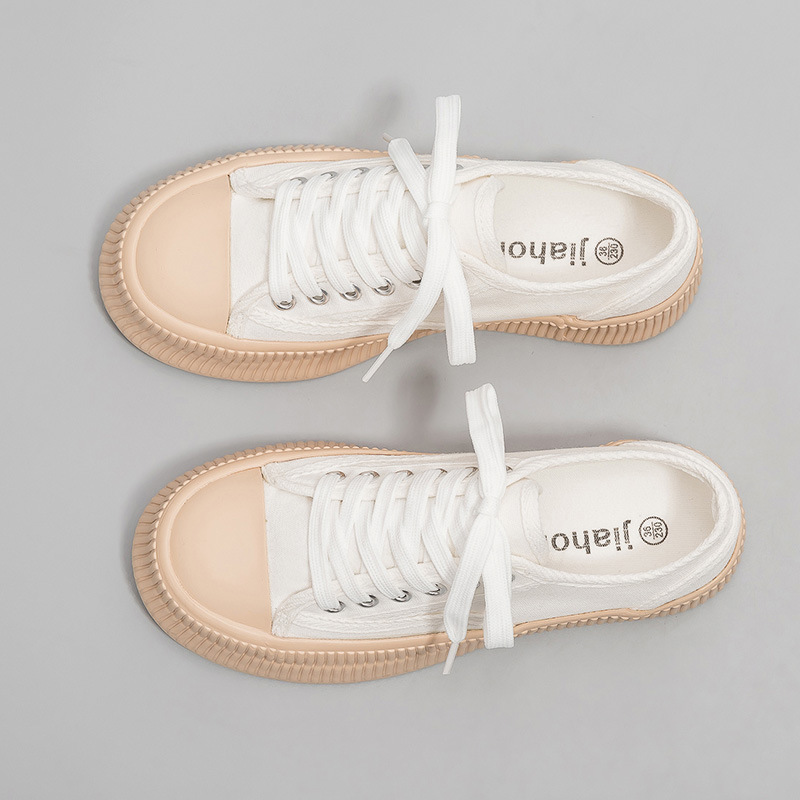 Nuevos zapatos de lona en primavera y verano 2022, 100 mujeres con zapatos blancos, zapatos de tabla casuales, zapatos de galletas de fondo grueso, pequeñas fragancias, mujeres b518