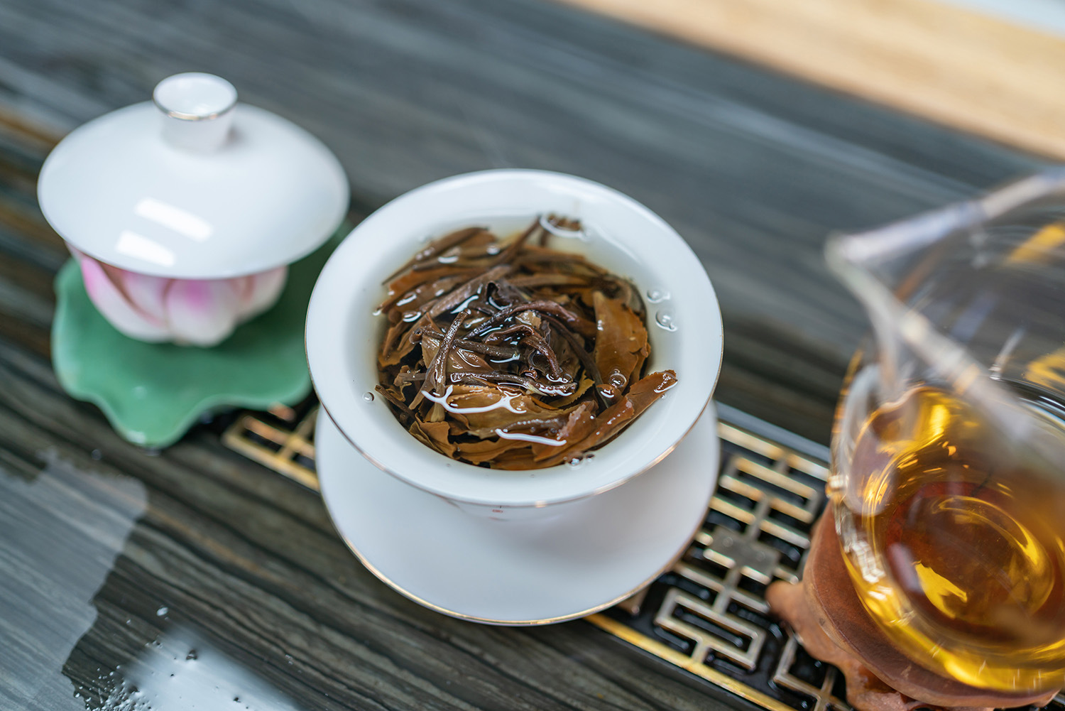 一芽一叶月光白龙珠 (24).jpg