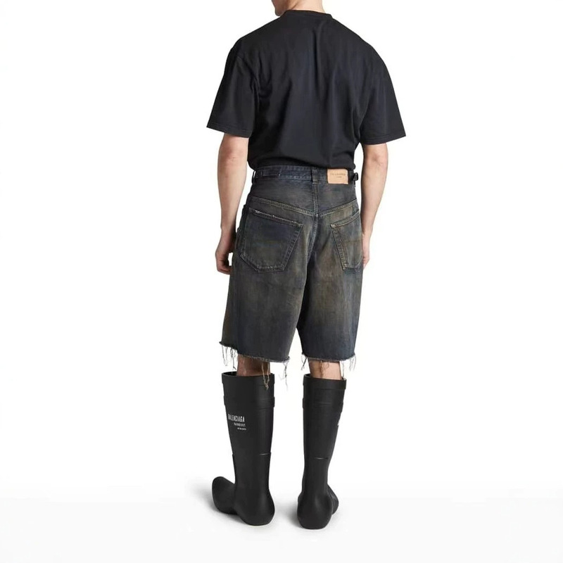European and American High Street Style Washed Denim Skater Shorts with Mud Dye, Frayed Edges, Whiskered Effects, and Distressed Details