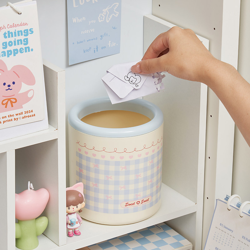 Sweet and Cute Dormitory Desktop Trash Can, Large Capacity Dopamine Trash Bin for Bedroom and Living Room, Lidless Paper Basket for Home Use