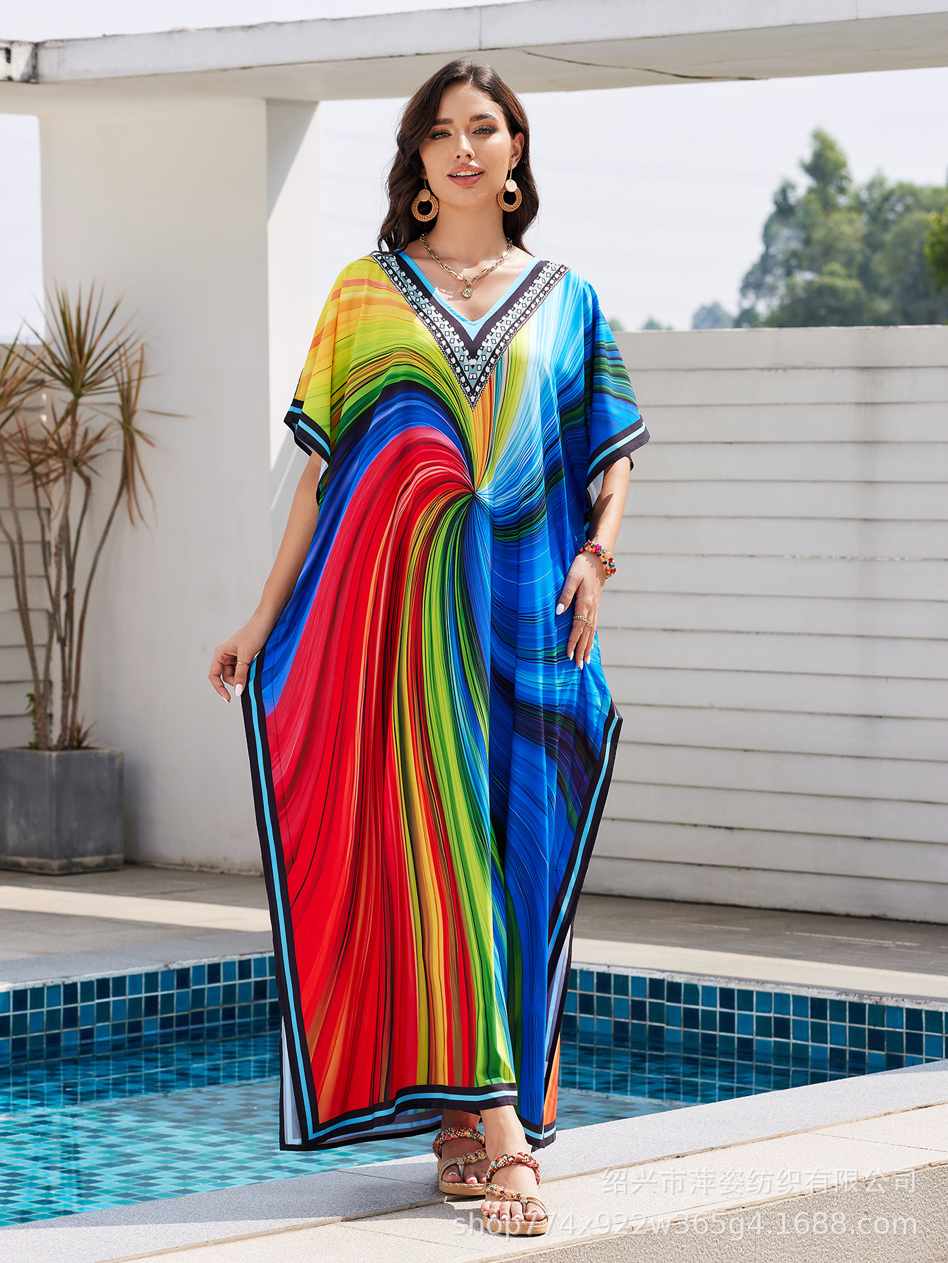 2025 nueva camisa de playa europea y americana impresa ropa suelta vacaciones bikini camisa protector solar camisa de baño 5016