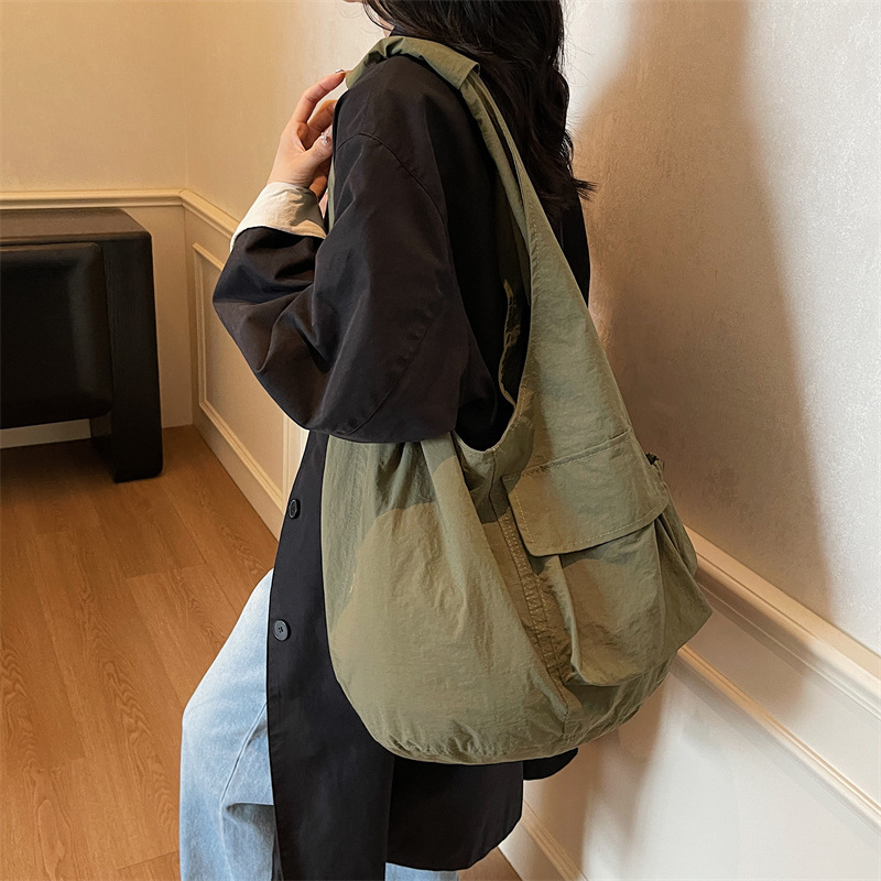 韩系尼龙布袋包包女2025新款大容量轻便腋下单肩包简约休闲手提包|undefined