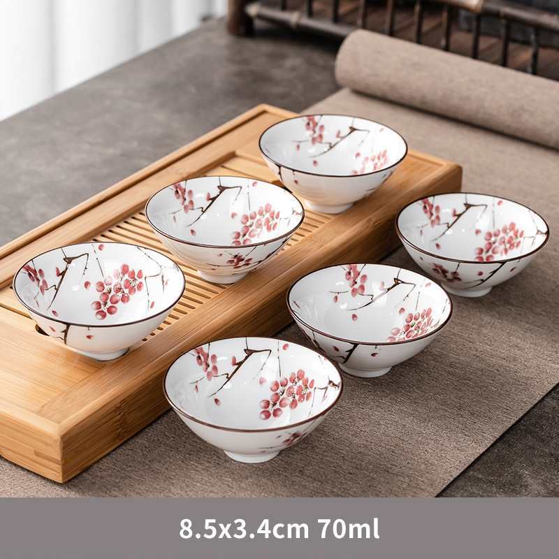 손으로 그린 버킷 컵-눈에 차가운 매화 6 개