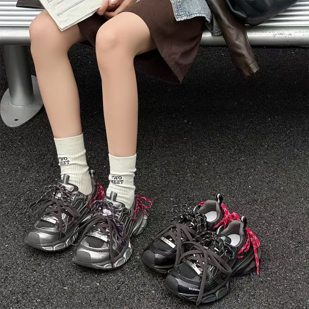 【2025 Autumn New Collection】Metal Buckle Strap Dad Sneakers for Women, Fashionable Casual Trendy Versatile Sports Shoes