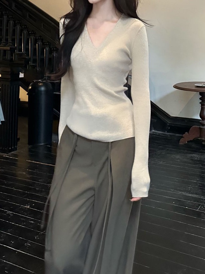 奶茶色V领针织衫修身百搭气质时尚显瘦内搭打底衫紧身羊绒毛衣女 5