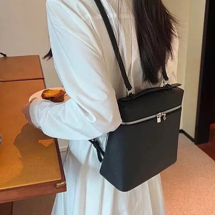 头层牛皮黑色女士lp双肩包上班通勤大容量背包手提饭盒包2025新款