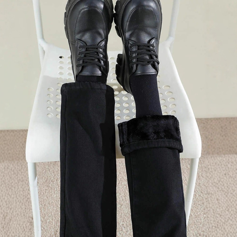 Black High-Waisted Fleece-Lined Thickened Jeans for Women, Winter Loose Narrow Straight-Leg Pants for Outdoor Wear, Autumn and Winter Style Cigarette Pants